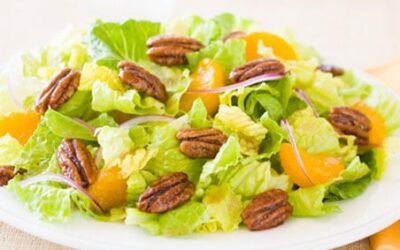 Romaine with Oranges and Pecan